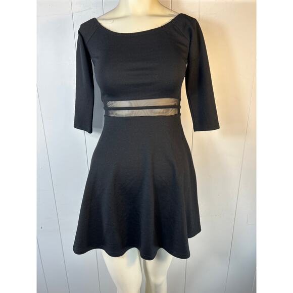 Lulu’s black mesh waist skater mini dress in size small - Picture 2 of 5